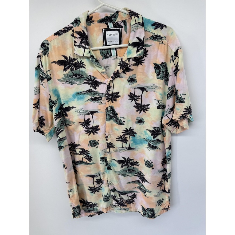 Denim & Flower Shirt Mens Medium Multicolor Tropical Hawaiian Button Up Resort